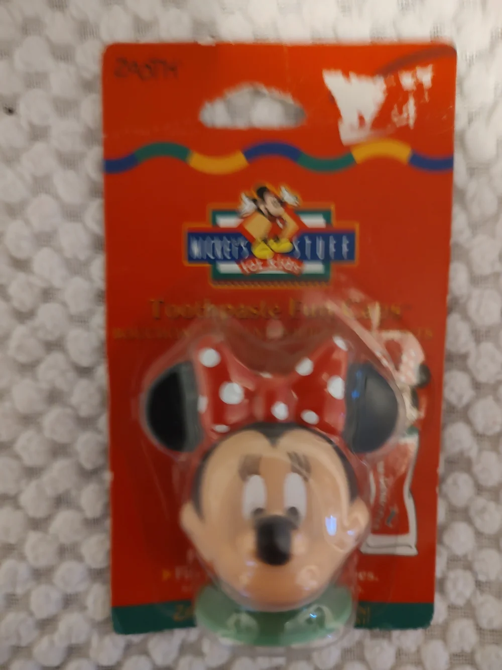 Disney Minnie Mouse Red and Black Toothbrush Holder